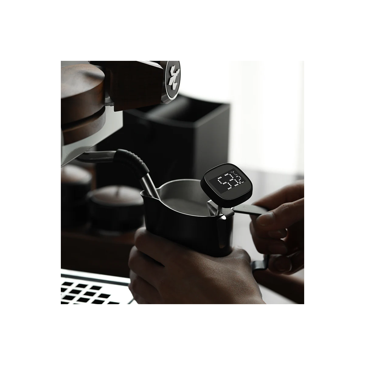 Portable LCD Digital Thermometer