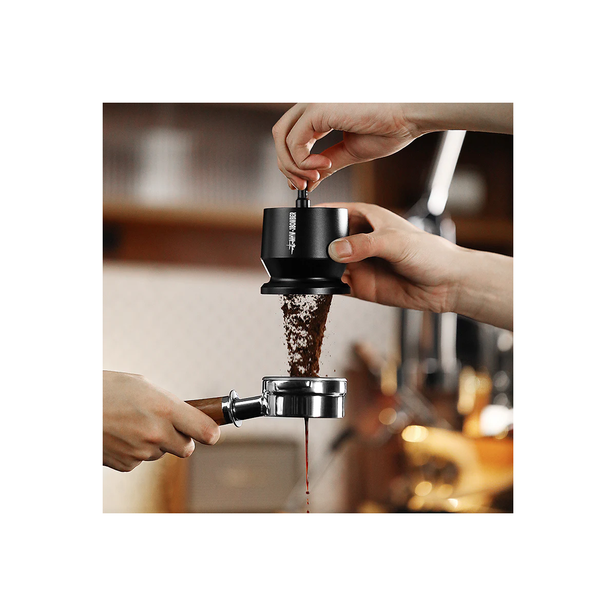 Shaker Dosing Funnel