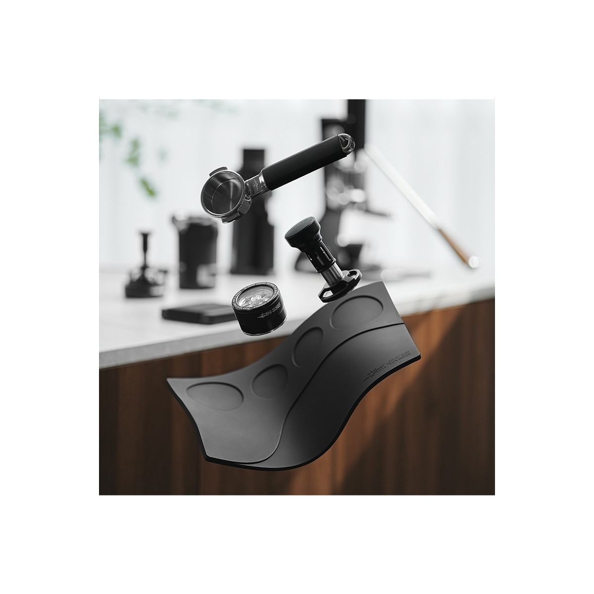 YU Series-Tamping Base - Black