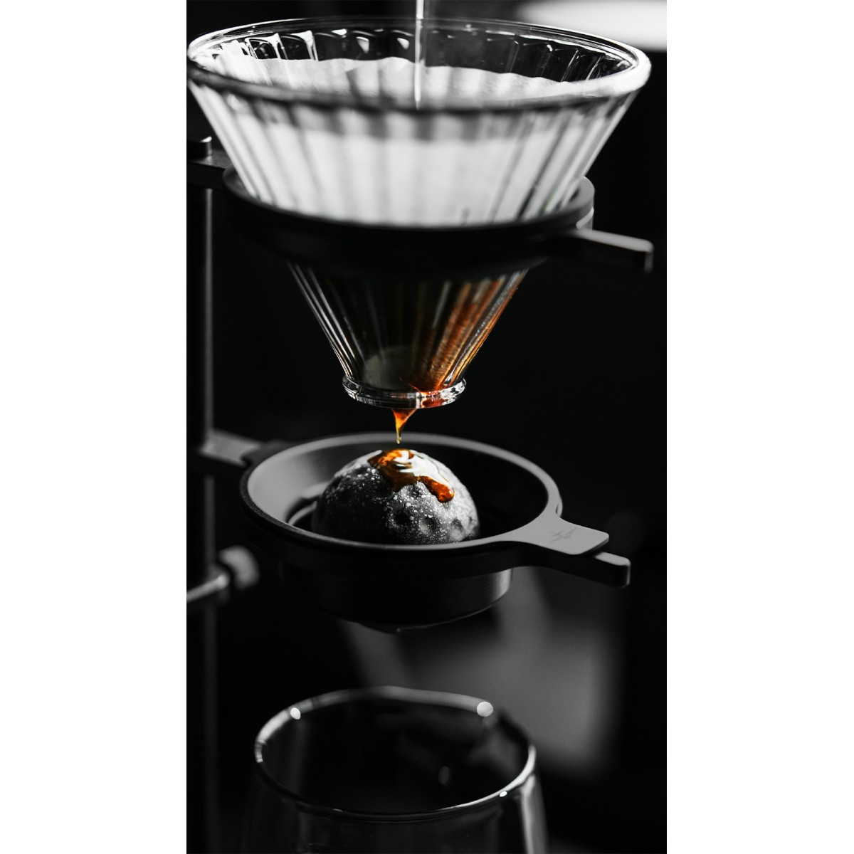 Smooth Pour Over Chilling Ball Stand